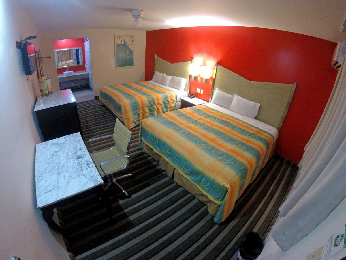Las Torres Hotel Mexicali Luaran gambar
